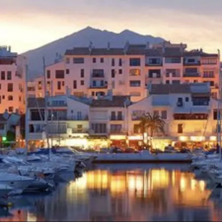 Mi Capricho Beachfront- P300 - With Sea View Apartment